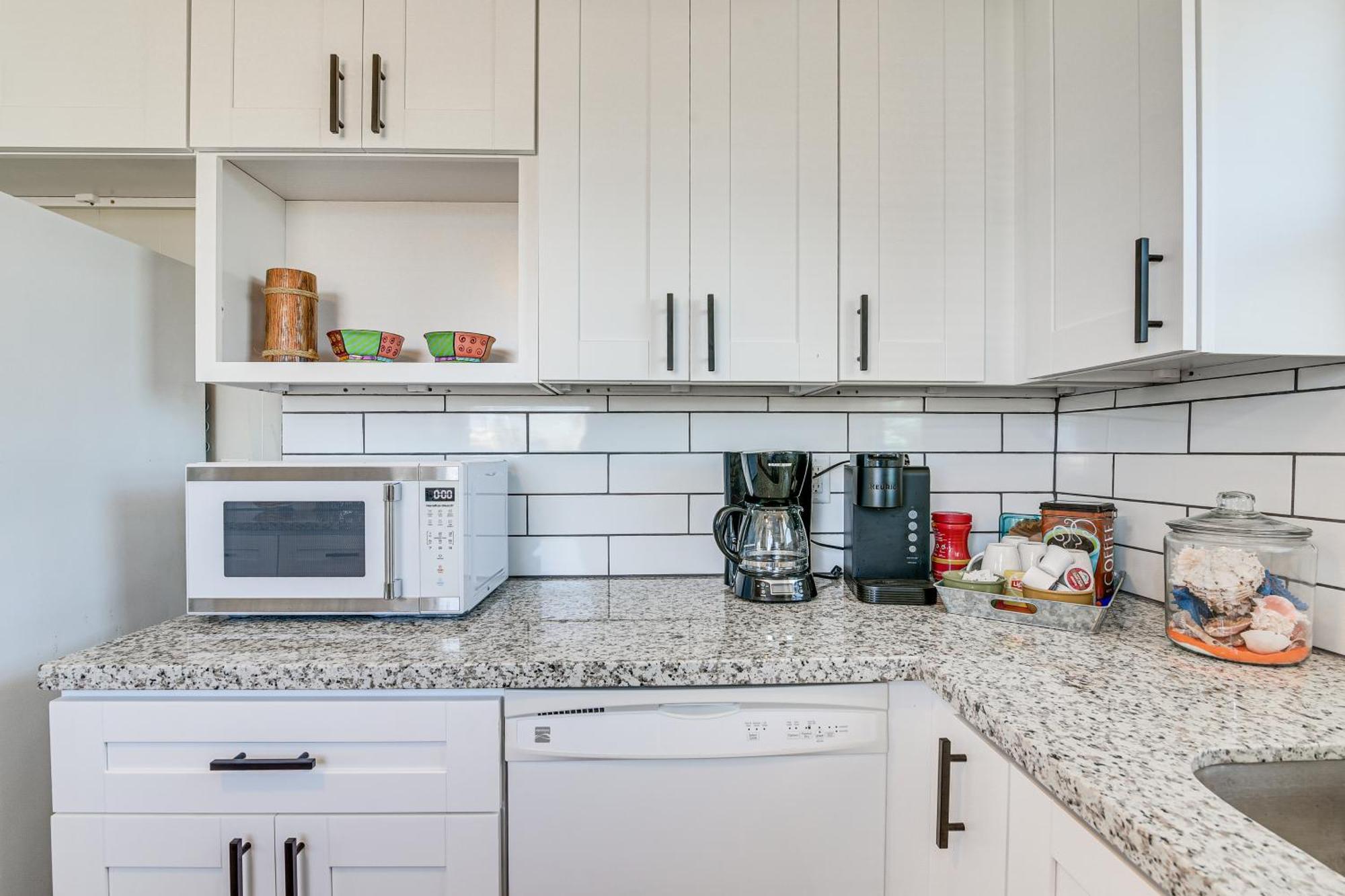Ferienhaus Second-row Surfside House Newly Renovated! *